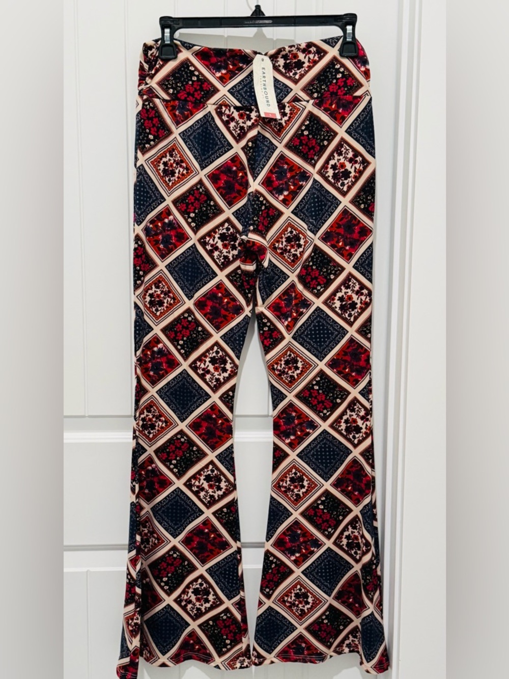 🌺NWT EarthBound Medium Stretch Palazzo Pants